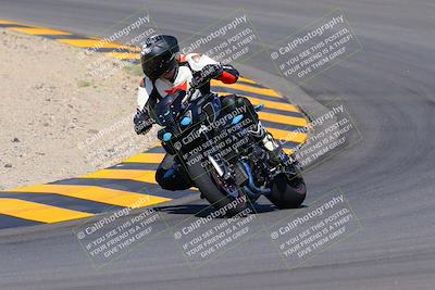 media/Oct-09-2022-SoCal Trackdays (Sun) [[95640aeeb6]]/Turns 9 and 10 (1050am)/